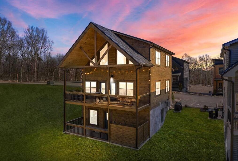 Smoky Fun Cabin Pigeon Forge Extérieur photo