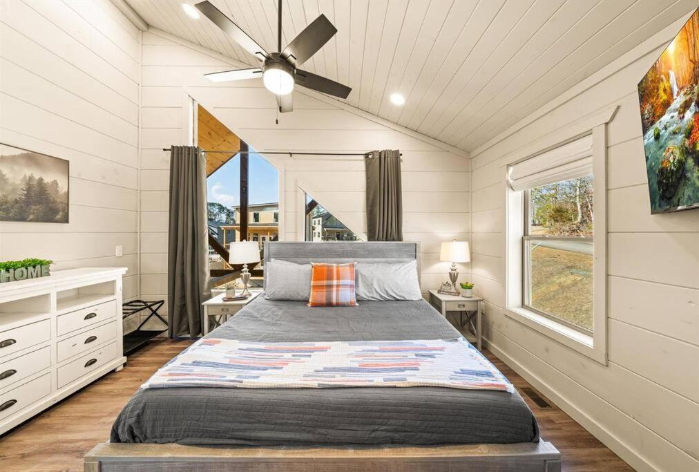 Smoky Fun Cabin Pigeon Forge Extérieur photo