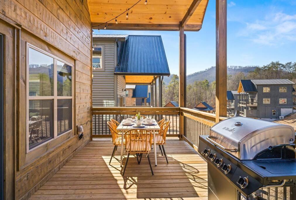 Smoky Fun Cabin Pigeon Forge Extérieur photo